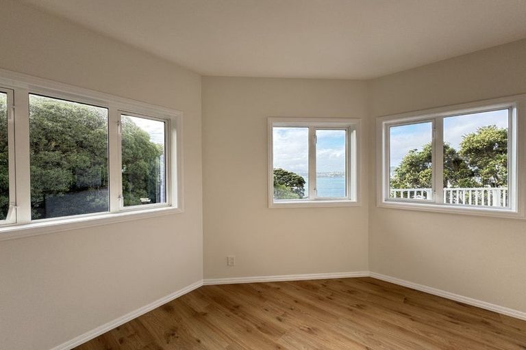 Photo of property in 102 Barnard Street, Wadestown, Wellington, 6012