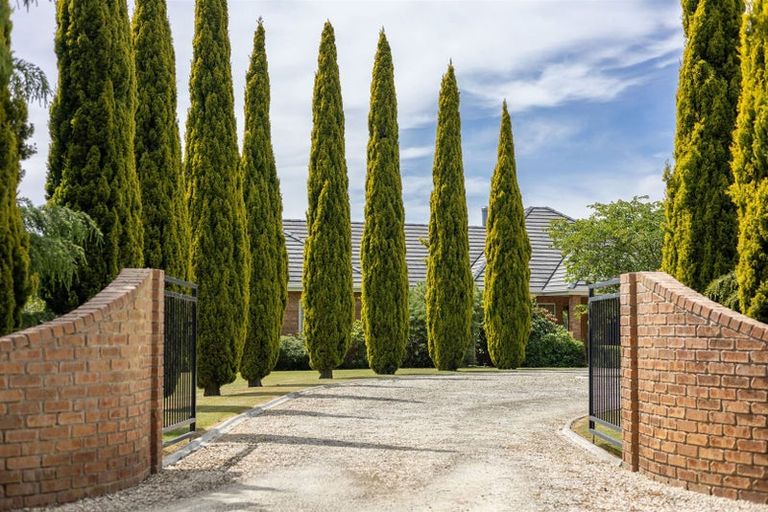 Photo of property in 518 Pound Road, Yaldhurst, Christchurch, 7676