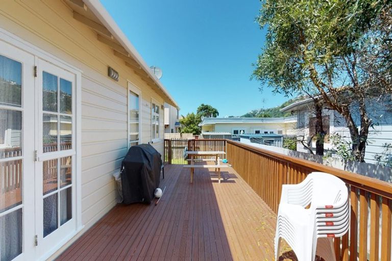 Photo of property in 11 Toru Street, Lyall Bay, Wellington, 6022