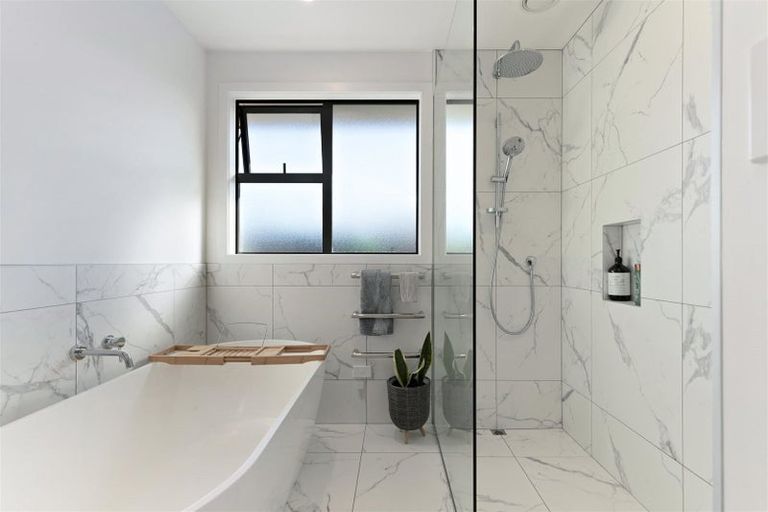 Photo of property in 54 Charles Court, Lake Hawea, Wanaka, 9382