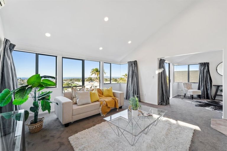 Photo of property in 6 Elsfield Place, Torbay, Auckland, 0630