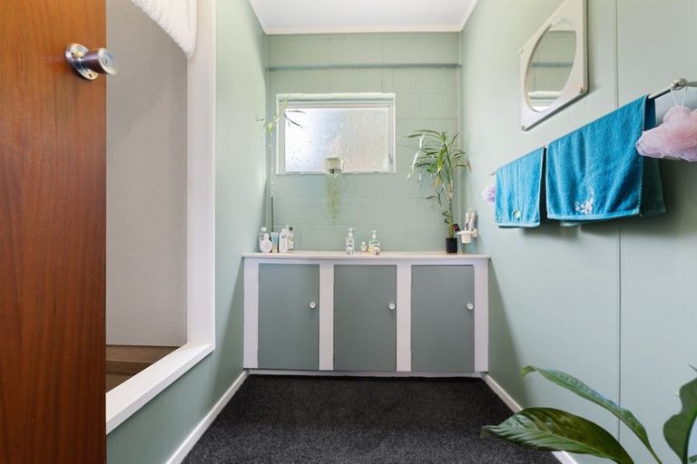 Photo of property in 9 Zeehan Place, Tokoroa, 3420