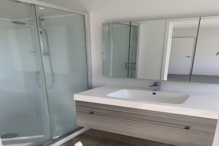 Photo of property in 8 Lavender Close, Spotswood, New Plymouth, 4310