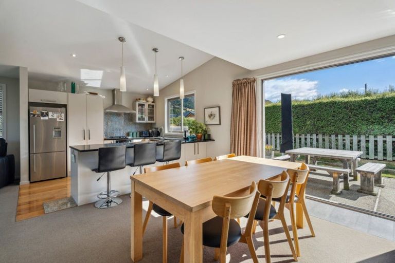 Photo of property in 12 Paradise Place, Lake Hawea, Wanaka, 9382