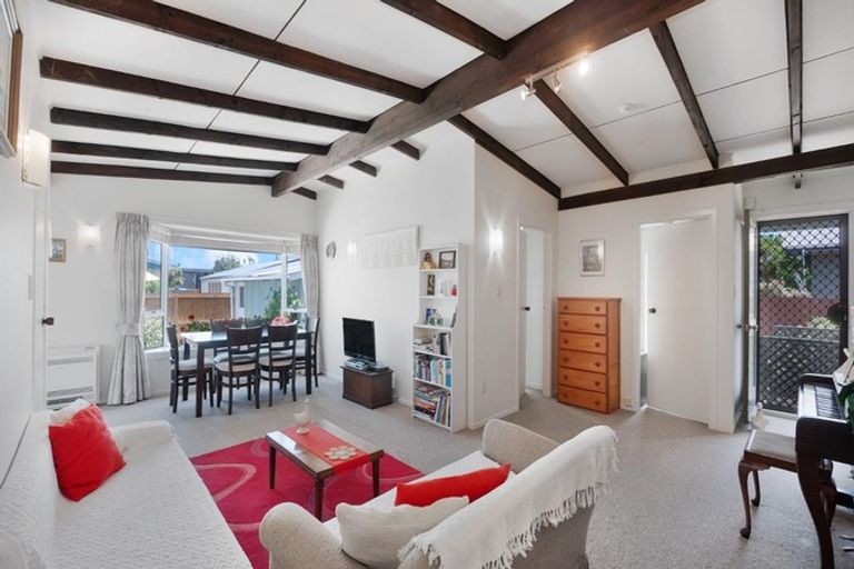 Photo of property in 2/408 Pine Avenue, South New Brighton, Christchurch, 8062