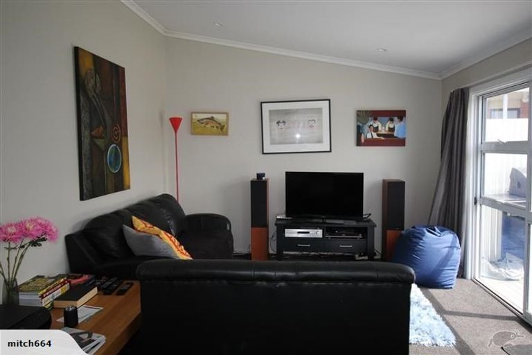 Photo of property in 42 Bathgate Street, South Dunedin, Dunedin, 9012