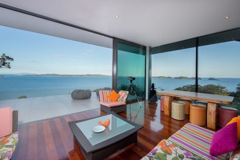 Photo of property in 10 Jackson Crescent, Mahurangi East, Warkworth, 0982