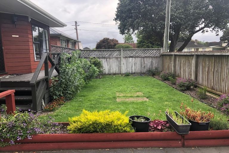 Photo of property in 11 Fergusson Street, Waterloo, Lower Hutt, 5011