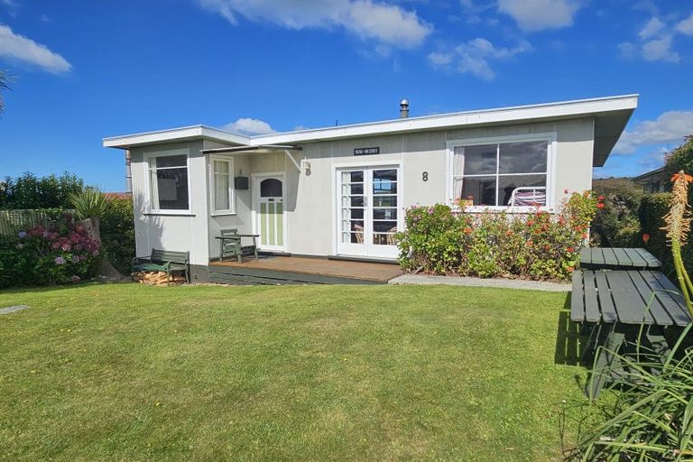 Photo of property in 8 Matai Street, Kaka Point, 9271