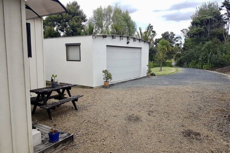 Photo of property in 1147 Kaiwaka-mangawhai Road, Mangawhai, 0975