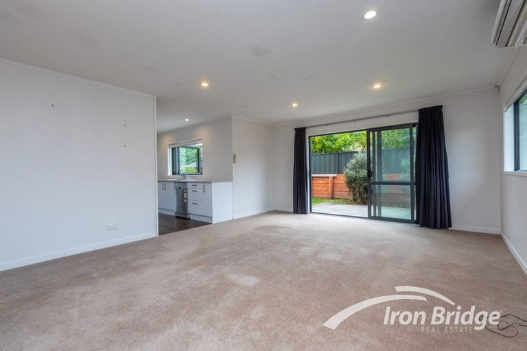 Photo of property in 36 Sunstone Crescent, Brown Owl, Upper Hutt, 5018