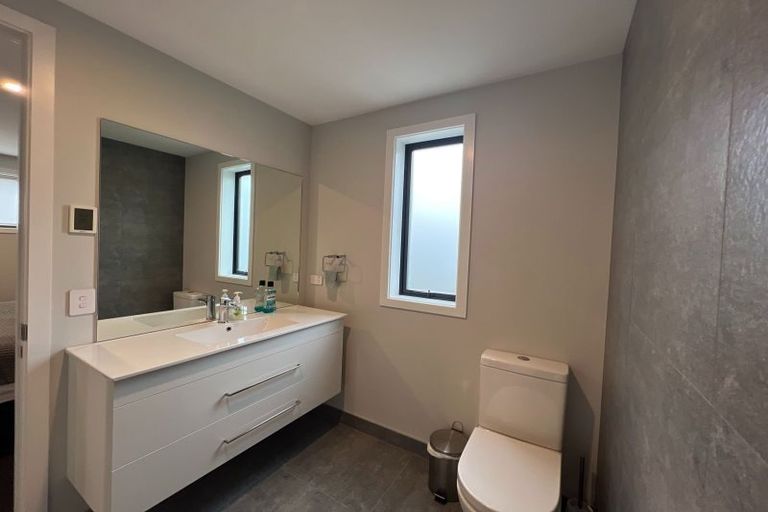 Photo of property in 47a Mcadam Drive, Jacks Point, Queenstown, 9371