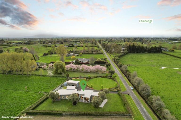 Photo of property in 96 Benn Road, Cambridge, 3495