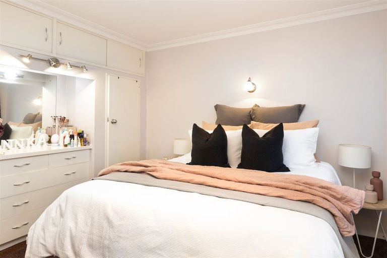 Photo of property in 1/29 Waikawa Road, Picton, 7220