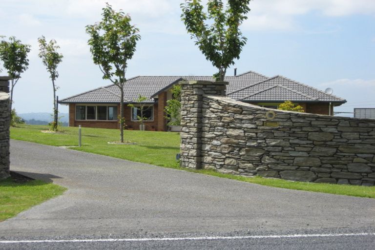 Photo of property in 336 Old North Road, Kumeu, 0892