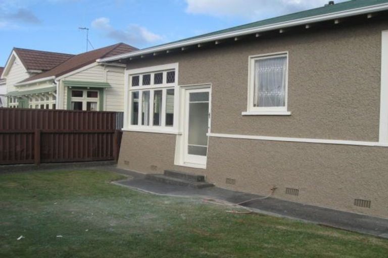 Photo of property in 146 Featherston Street, Palmerston North, 4410