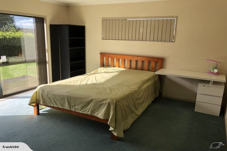 Photo of property in 15 Belcoo Crescent, East Tamaki, Auckland, 2013