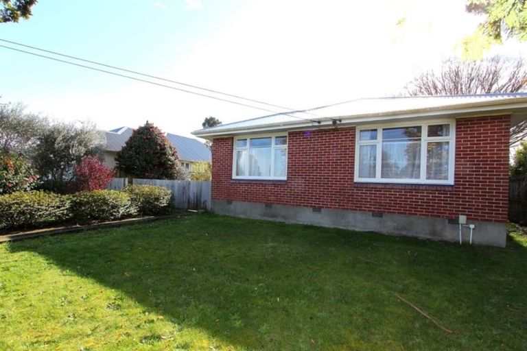 Photo of property in 39 Bourne Crescent, Papanui, Christchurch, 8053