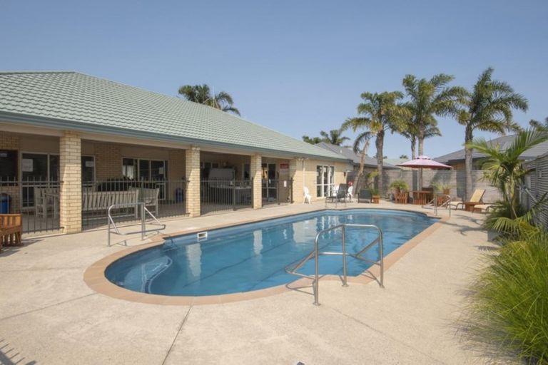 Photo of property in Diamond Sands, 2/644 Grenada Street, Papamoa Beach, Papamoa, 3118