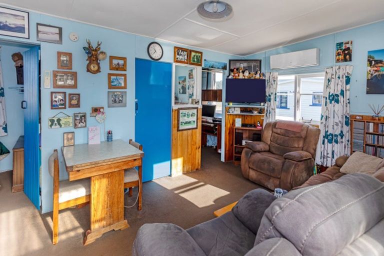 Photo of property in 116 Aickin Road, Whangamata, 3620
