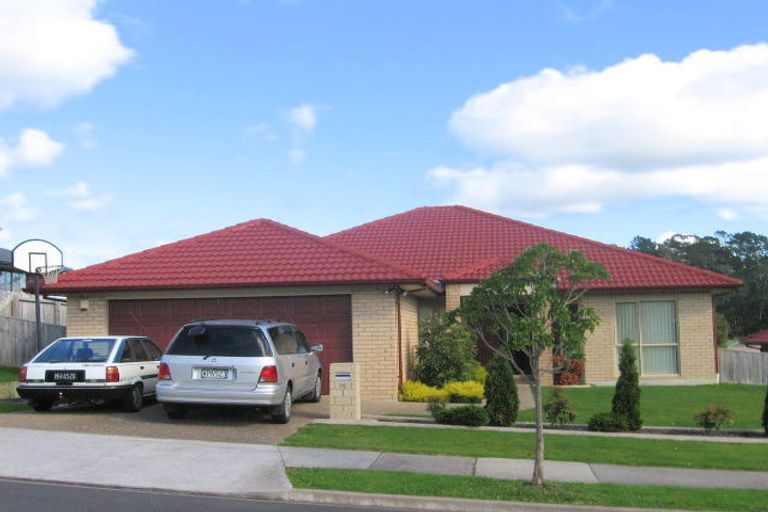 Photo of property in 16 Brookwood Drive, Henderson, Auckland, 0612