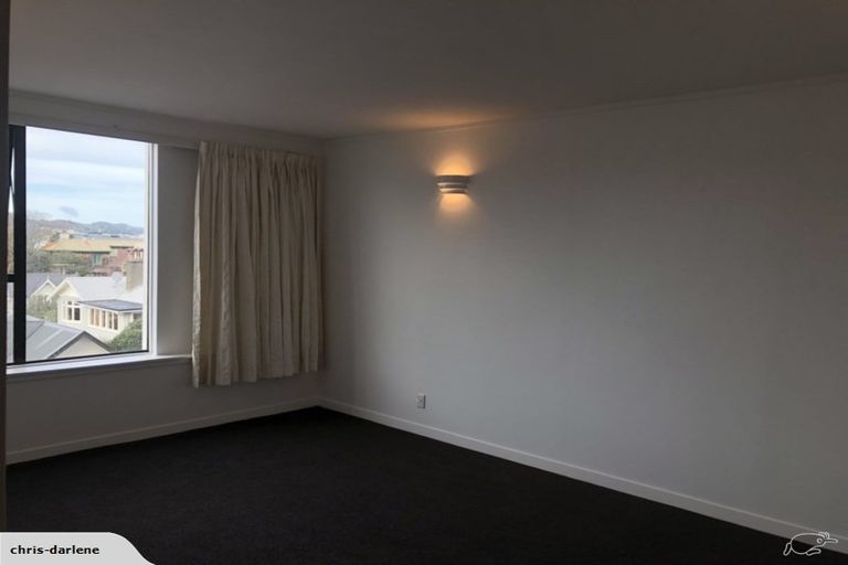 Photo of property in Hobson Court Flats, 36/70 Hobson Street, Thorndon, Wellington, 6011