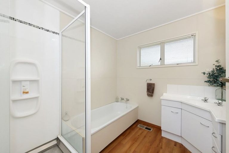 Photo of property in 19 Callard Place, Riverlea, Hamilton, 3216