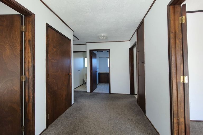 Photo of property in 2/139a Mokoia Road, Birkenhead, Auckland, 0626