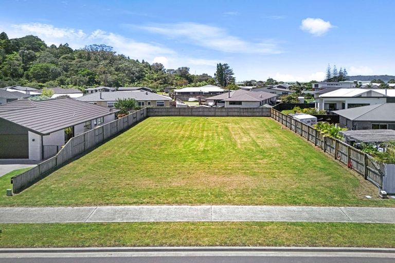 Photo of property in 29 Alf Simpson Drive, Whitianga, 3510