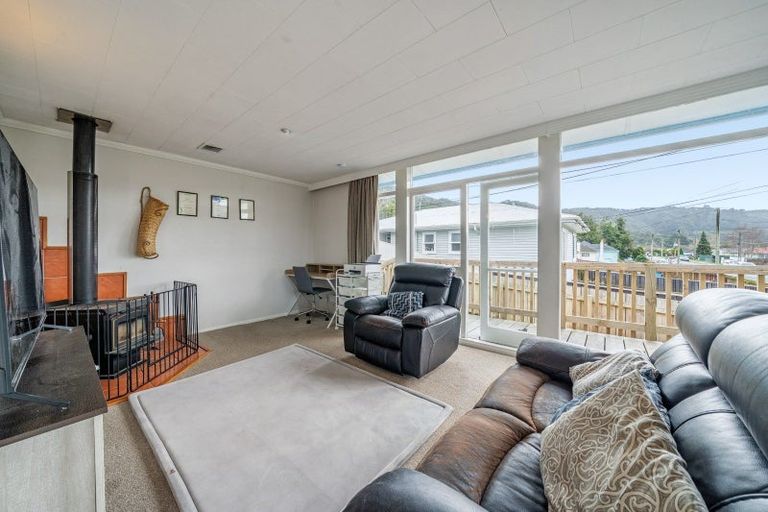 Photo of property in 19a Karaka Street, Wainuiomata, Lower Hutt, 5014