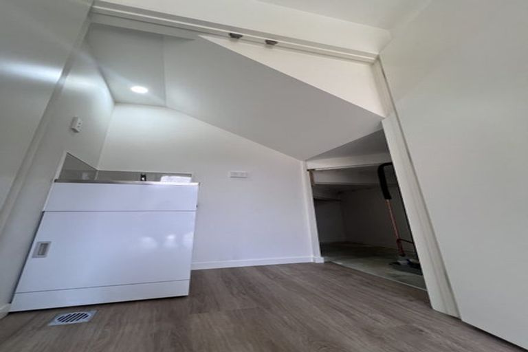 Photo of property in 7 Sheralee Place, Bucklands Beach, Auckland, 2014