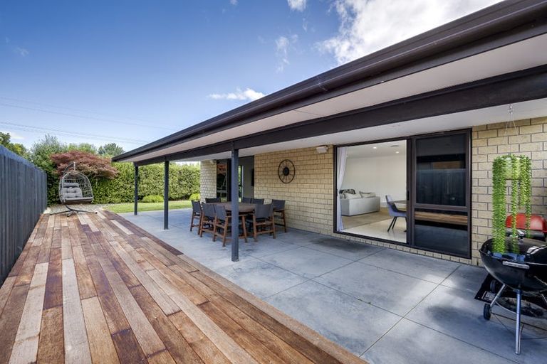 Photo of property in 3 Waitaha Place, Clive, 4102