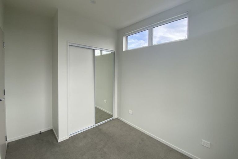 Photo of property in 14/2 Moor Avenue, Te Atatu Peninsula, Auckland, 0610