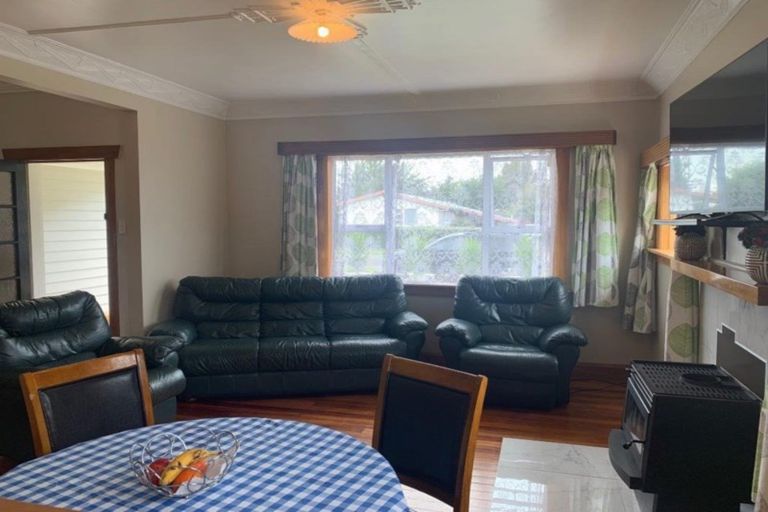 Photo of property in 24 Morrissey Street, Hawera, 4610