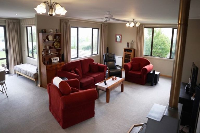 Photo of property in 2 Hall Road, Bannockburn, Cromwell, 9384