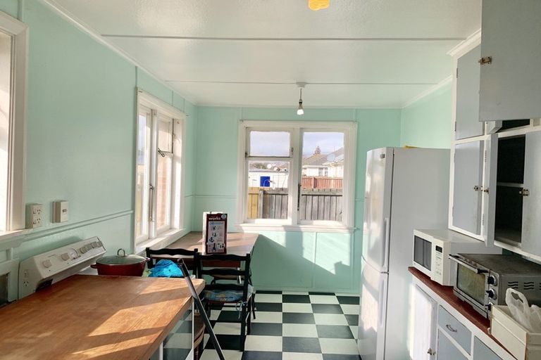 Photo of property in 10 Primrose Street, Northcote, Christchurch, 8052