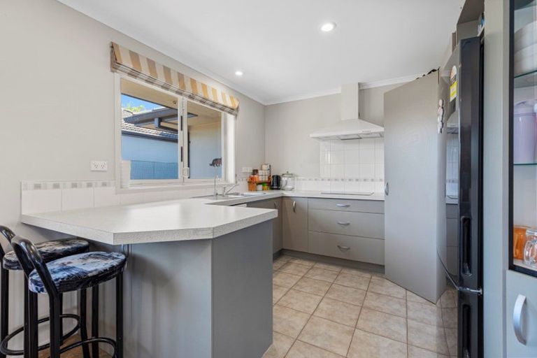 Photo of property in 2 Glencoe Court, Pyes Pa, Tauranga, 3112