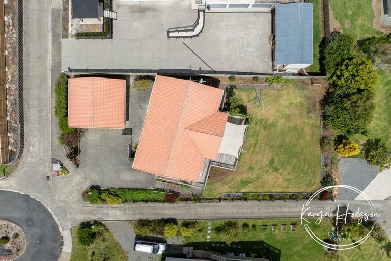 Photo of property in 12 Ash Grove, Maungaturoto, 0520