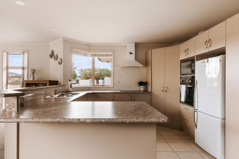 Photo of property in 86 Longview Drive, Papamoa Beach, Papamoa, 3118