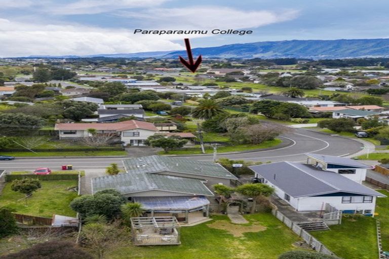Photo of property in 102 Martin Road, Paraparaumu Beach, Paraparaumu, 5032