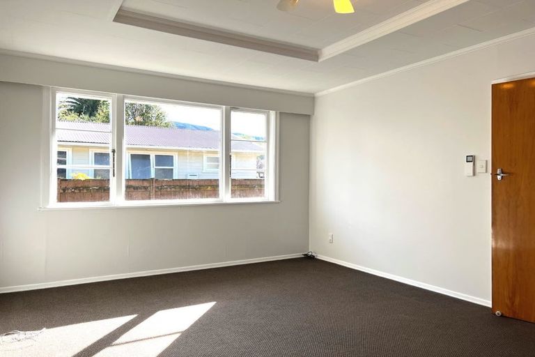 Photo of property in 14 Perry Street, Heretaunga, Upper Hutt, 5018