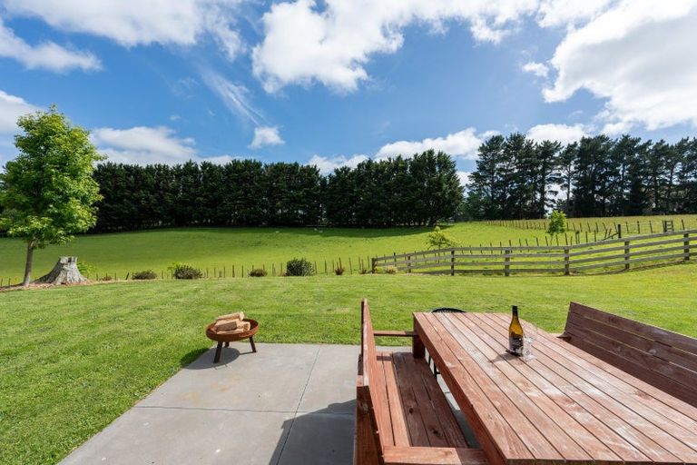 Photo of property in 29 Vogel Street, Halcombe, Feilding, 4779