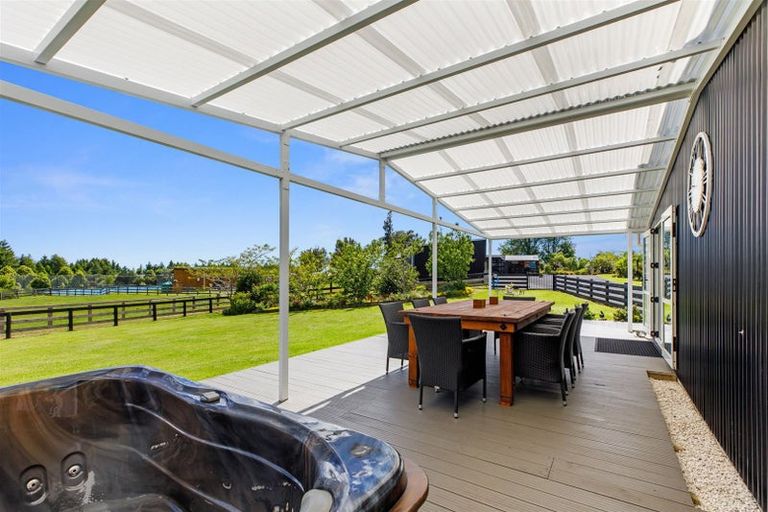 Photo of property in 11 Sarona Park Drive, Omanawa, Tauranga, 3171