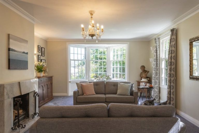 Photo of property in 25 Burnell Avenue, Thorndon, Wellington, 6011