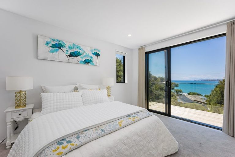Photo of property in 254a Whangaparaoa Road, Red Beach, 0932