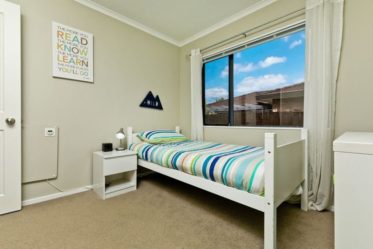 Photo of property in 20 Brookwood Drive, Henderson, Auckland, 0612