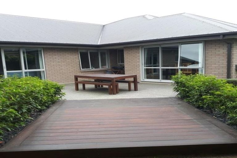 Photo of property in 8 Churchill Drive, Rangiora, 7400