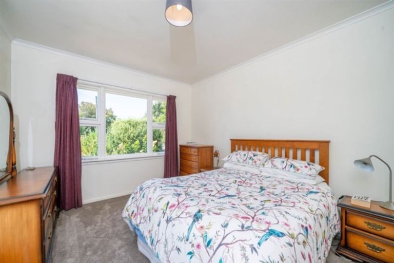 Photo of property in 147 Grimseys Road, Redwood, Christchurch, 8051