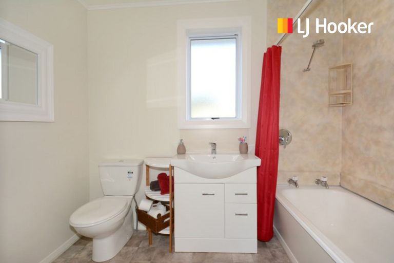 Photo of property in 72 Koremata Street, Green Island, Dunedin, 9018