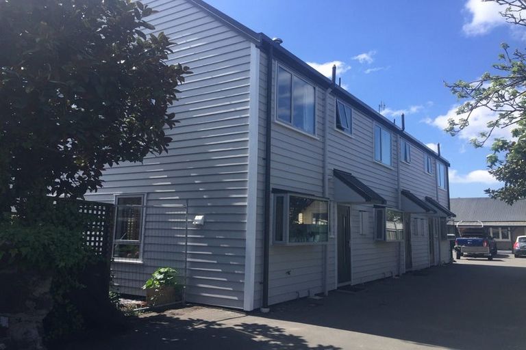 Photo of property in 2/26 Sherborne Street, St Albans, Christchurch, 8014